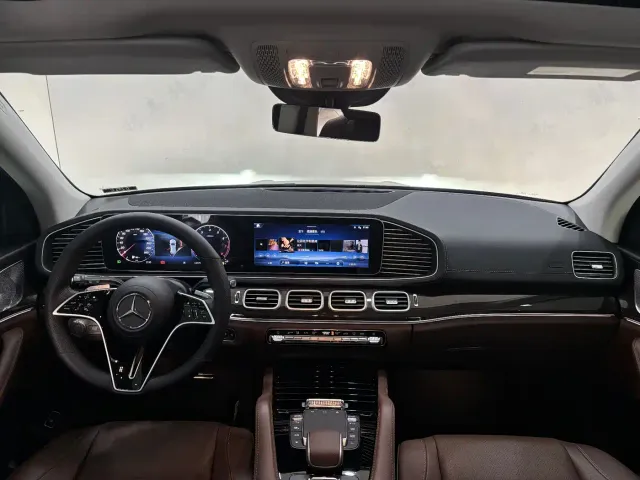 Mercedes-Benz GLE-Class — Фото автомобиля 13