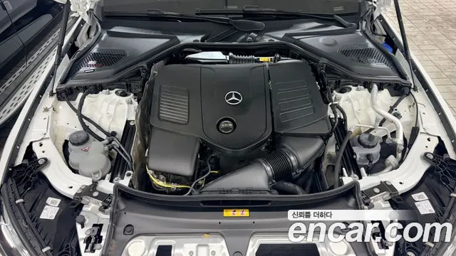 Mercedes-Benz E-Class — Фото автомобиля 6