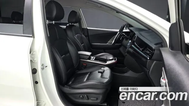 Kia Niro — Фото автомобиля 16