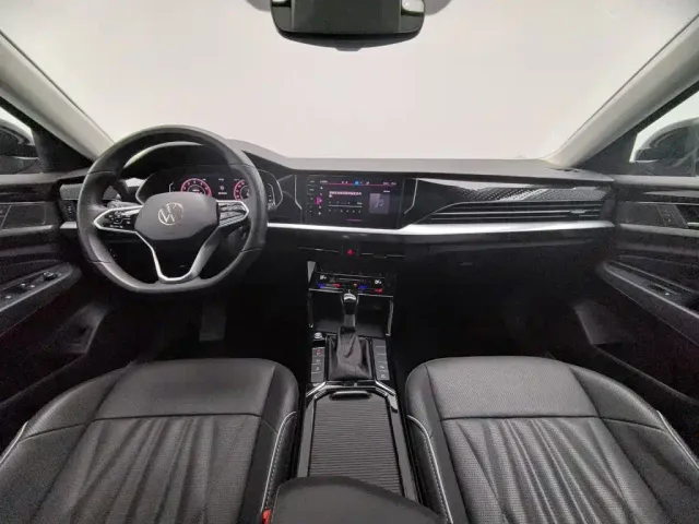 Volkswagen Passat — Фото автомобиля 5
