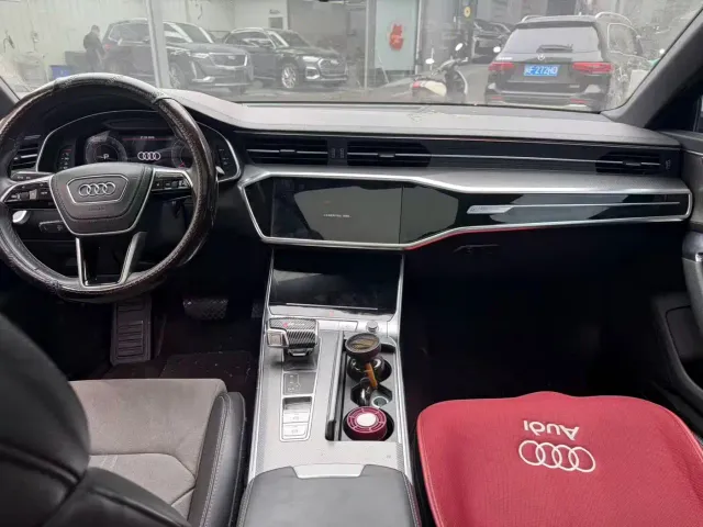 Audi A6L — Фото автомобиля 5