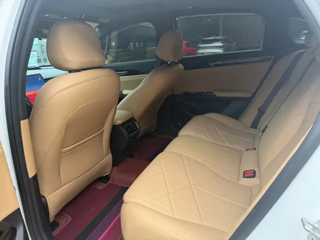 Geely Galaxy L6 — Фото автомобиля 4