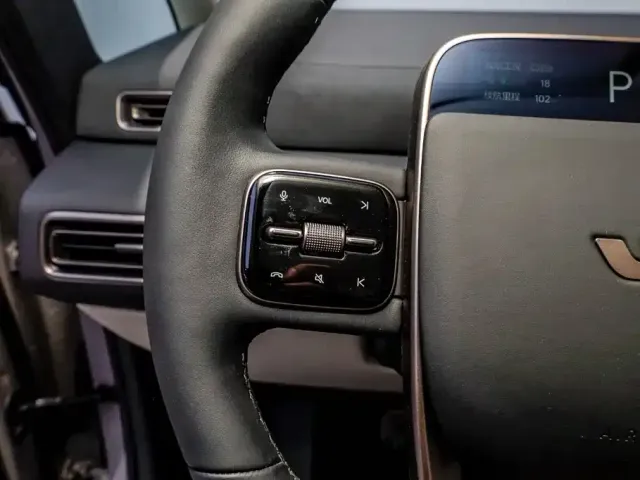 Li Auto MEGA — Фото автомобиля 17