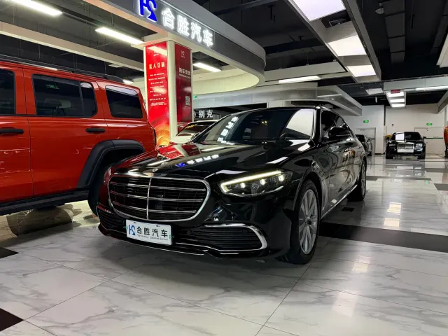 Mercedes-Benz S-Class — Фото автомобиля 4