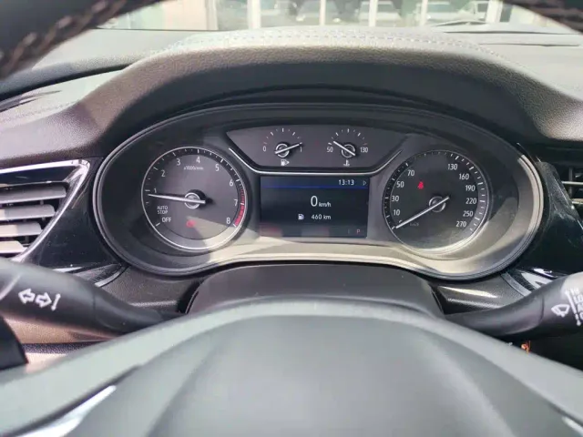 Buick Regal — Фото автомобиля 3