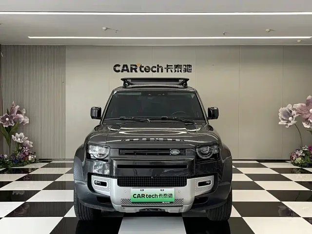 Land Rover Defender — Фото автомобиля 3