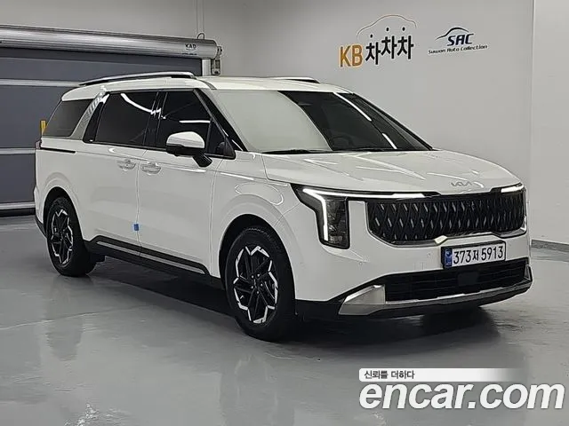 Kia Canival — Фото автомобиля 2