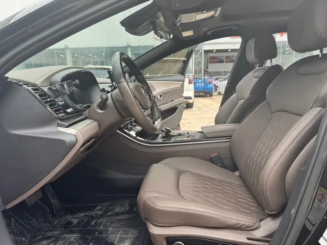 BYD Han — Фото автомобиля 10