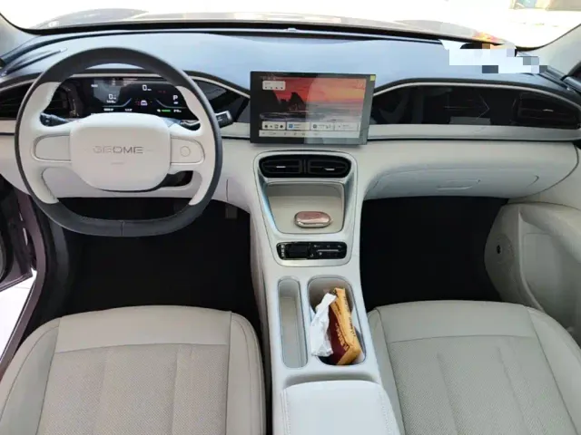 Geely Starry Wish — Фото автомобиля 9