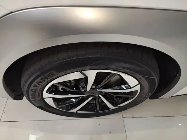 GAC Aion Y — Фото автомобиля 22