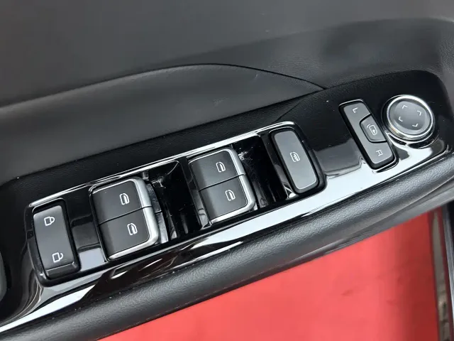 Wuling Starlight — Фото автомобиля 12
