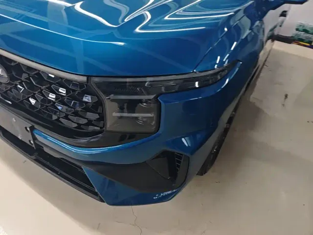 Ford Edge — Фото автомобиля 23
