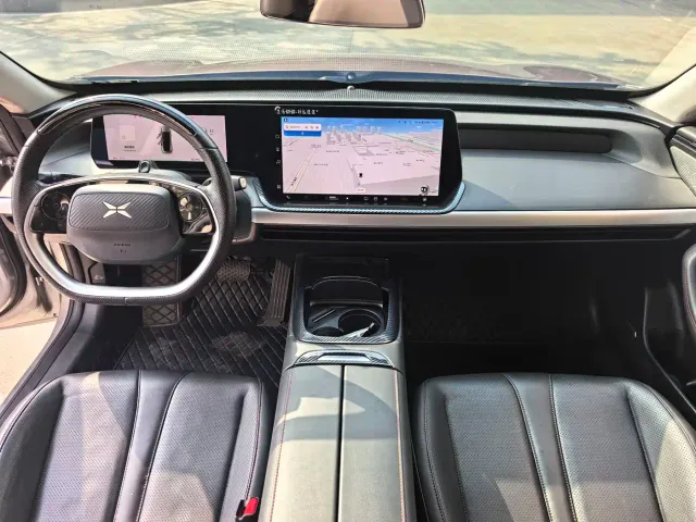Xpeng P7 — Фото автомобиля 7