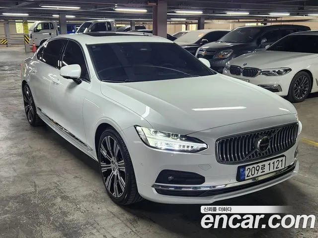 Volvo S90 — Фото автомобиля 2