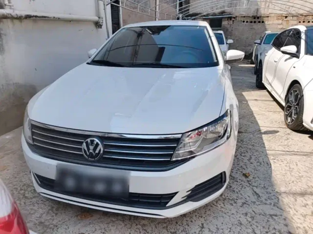 Volkswagen Lavida — Фото автомобиля 2