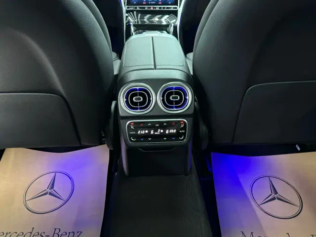 Mercedes-Benz C-Class — Фото автомобиля 17