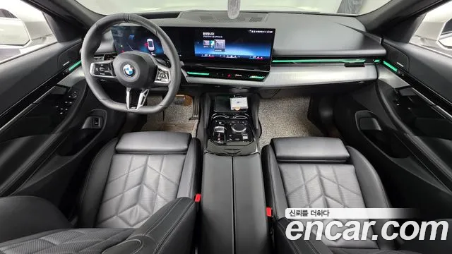 BMW 5 Series G60 — Фото автомобиля 7