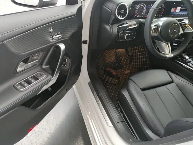 Mercedes-Benz A-Class — Фото автомобиля 15
