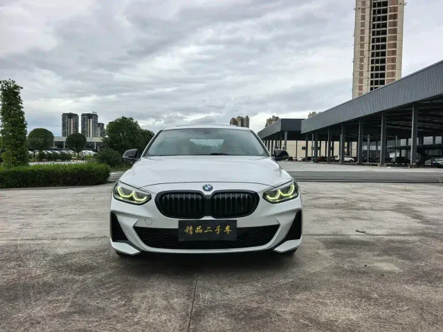 BMW 1 Series — Фото автомобиля 2