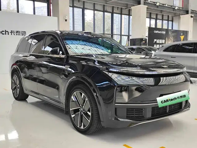 Li Auto L9 — Фото автомобиля 2