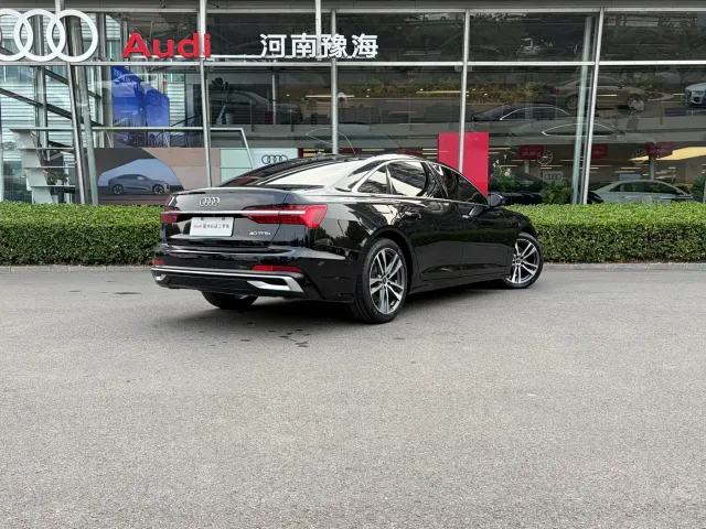 Audi A6L — Фото автомобиля 5