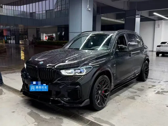 Фотография автомобиля — BMW X5