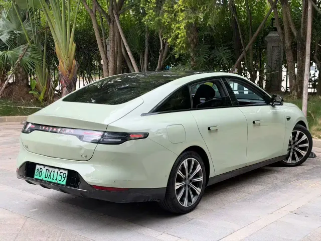 Leapmotor C01 — Фото автомобиля 7