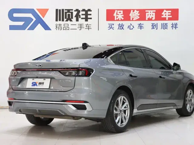 Ford Mondeo — Фото автомобиля 4