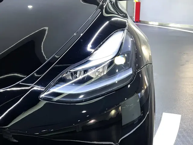 Tesla Model Y — Фото автомобиля 14