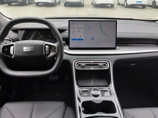 Geely Galaxy Stellar 6 — Фото автомобиля 12