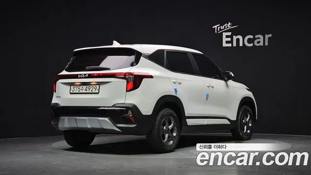 Kia Seltos Новый Seltos Бензин 2.0 2WD — Фото автомобиля 2