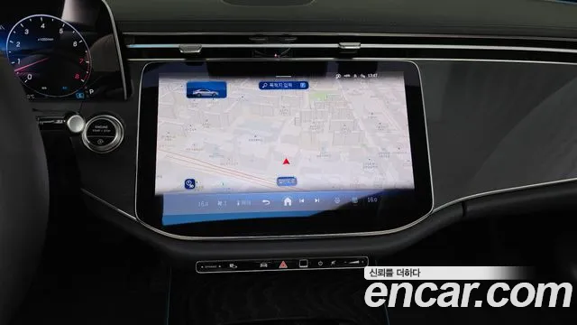 Mercedes-Benz E-Class — Фото автомобиля 14