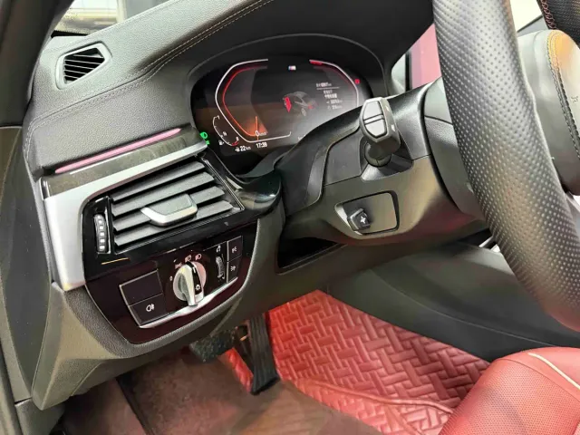 BMW 5 Series — Фото автомобиля 8