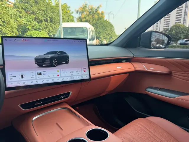 Deepal S07 — Фото автомобиля 9