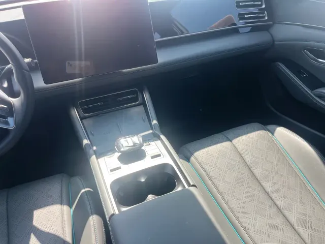 BYD Qin L — Фото автомобиля 6