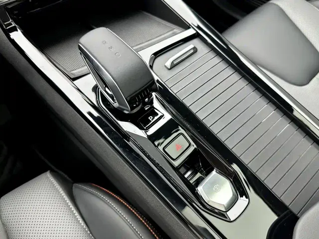 Geely Boyue — Фото автомобиля 17