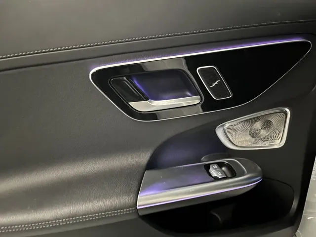 Mercedes-Benz C-Class — Фото автомобиля 9