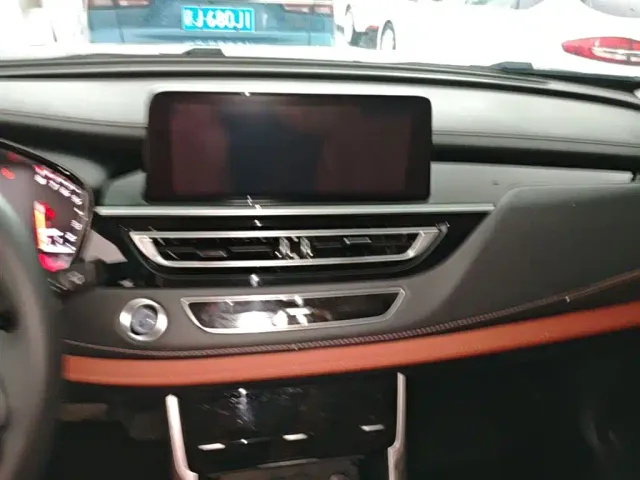 Changan CS75 — Фото автомобиля 12