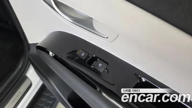 Hyundai Tucson Tucson (NX4) Дизель 2.0 4WD — Фото автомобиля 16