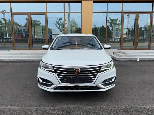 Roewe i6 — Фото автомобиля 2