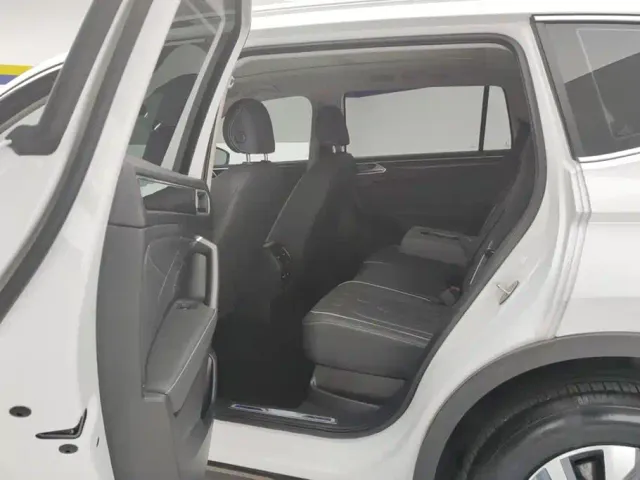Volkswagen Tiguan L PHEV — Фото автомобиля 11