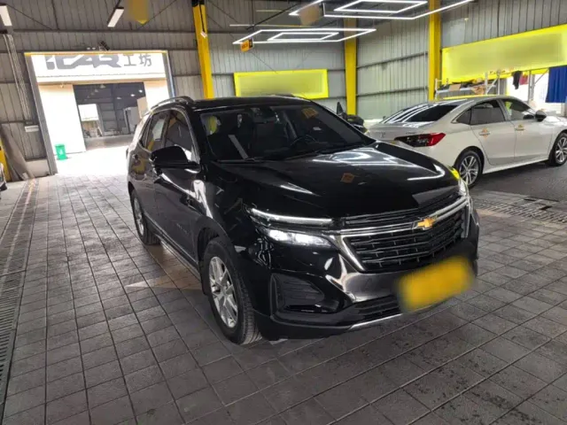 Chevrolet Equinox — Фото автомобиля 3