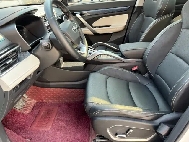 Geely Boyue — Фото автомобиля 9