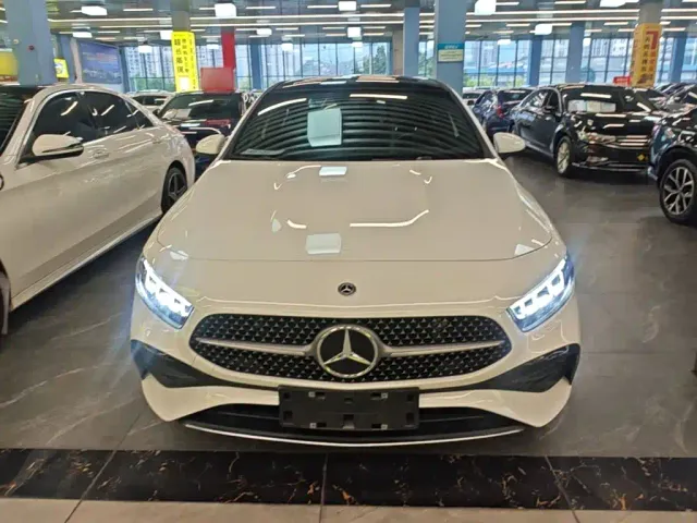 Mercedes-Benz A-Class — Фото автомобиля 2