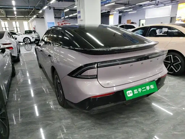 Xpeng P7+ — Фото автомобиля 4