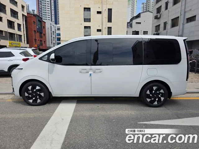 Hyundai Staria — Фото автомобиля 3
