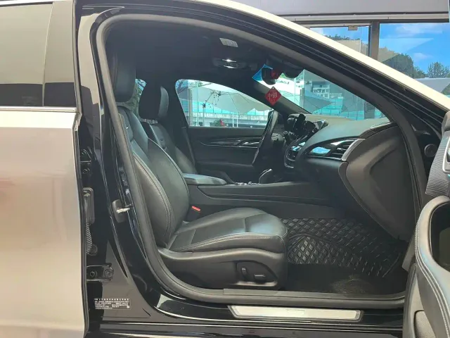 Cadillac CT5 — Фото автомобиля 15