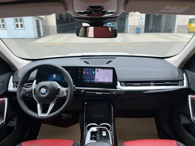 BMW X1 — Фото автомобиля 13