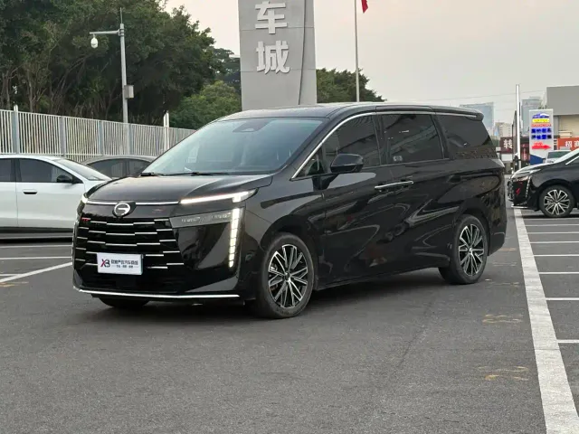 Фотография автомобиля — GAC Trumpchi E8