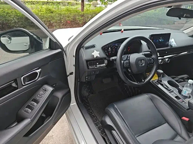 Honda Civic — Фото автомобиля 15